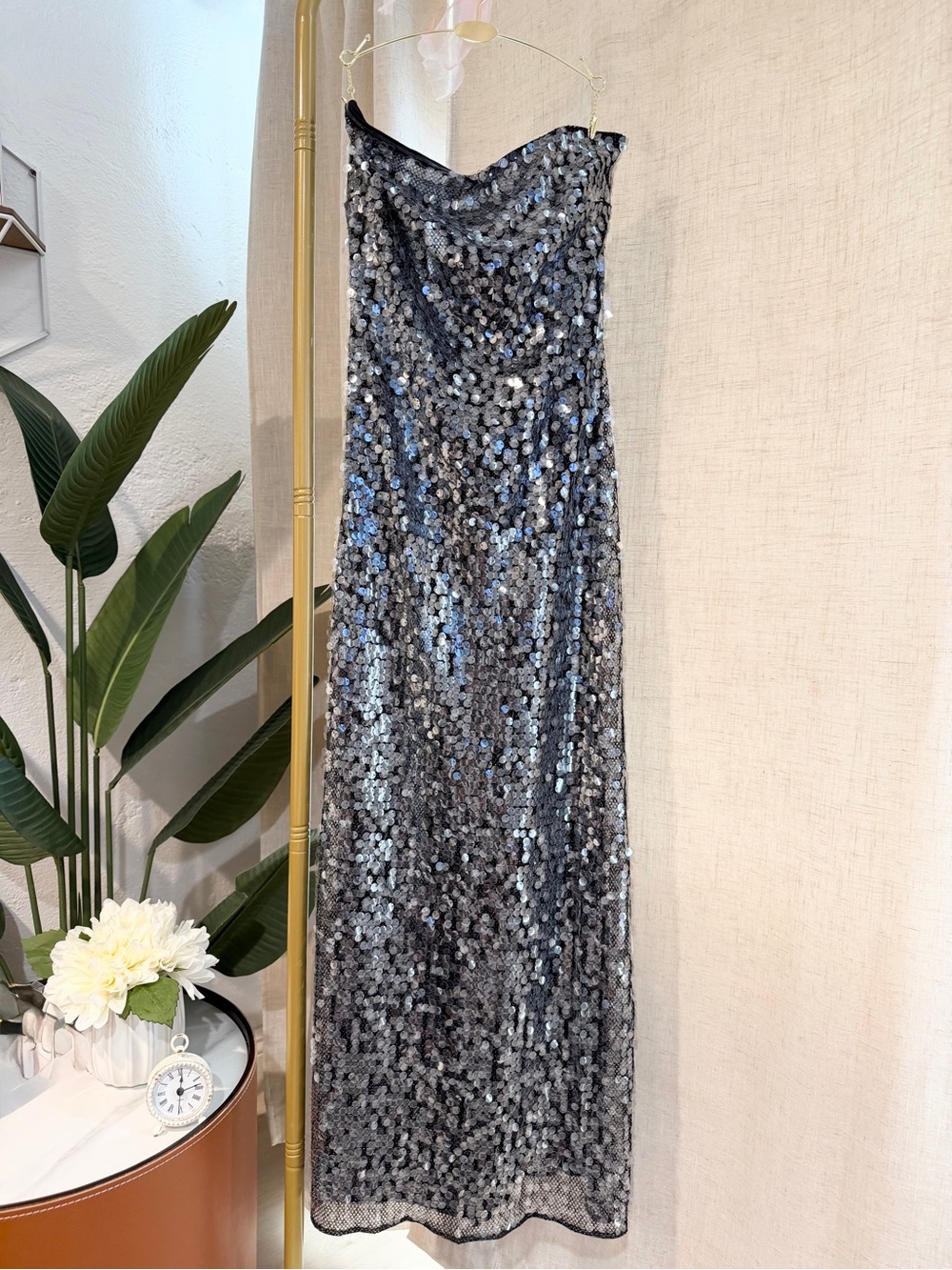 Black For Love And Lemons “Christelle” Sequin Maxi Gown Size Small NWT - Picture 11 of 17